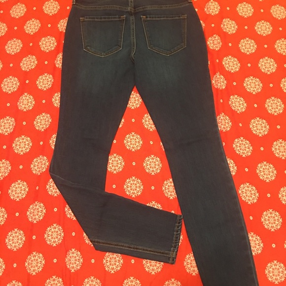 OLD NAVY SKINNY DENIM JEANS SZ 2 . Some stretch . Functional pockets. Zipper fly - Picture 8 of 13
